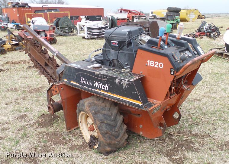 image for item EO9771 2001 Ditch Witch 1820H trencher