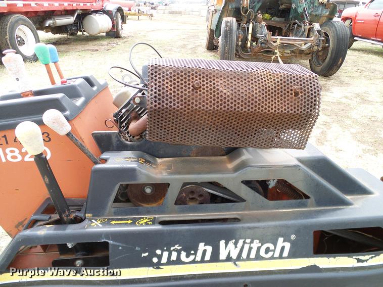 image for item EO9771 2001 Ditch Witch 1820H trencher