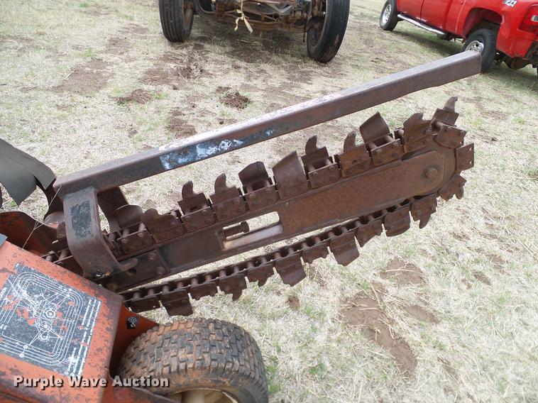 image for item EO9771 2001 Ditch Witch 1820H trencher