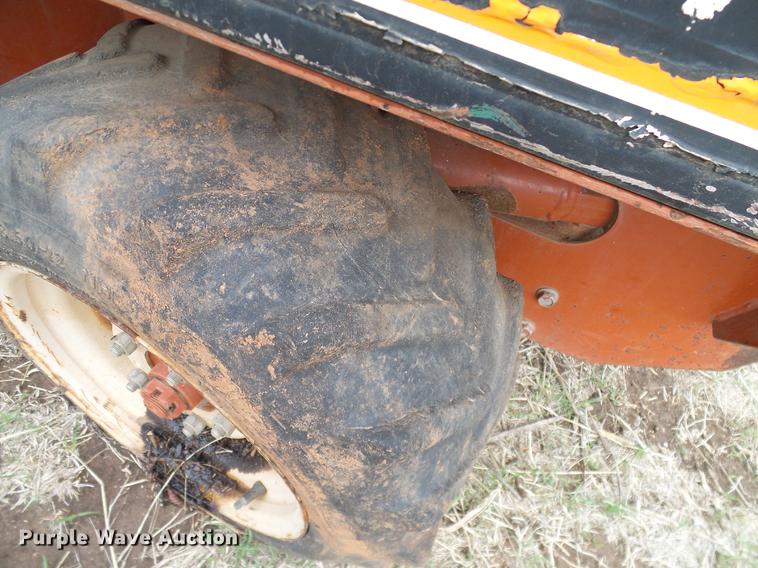 image for item EO9771 2001 Ditch Witch 1820H trencher