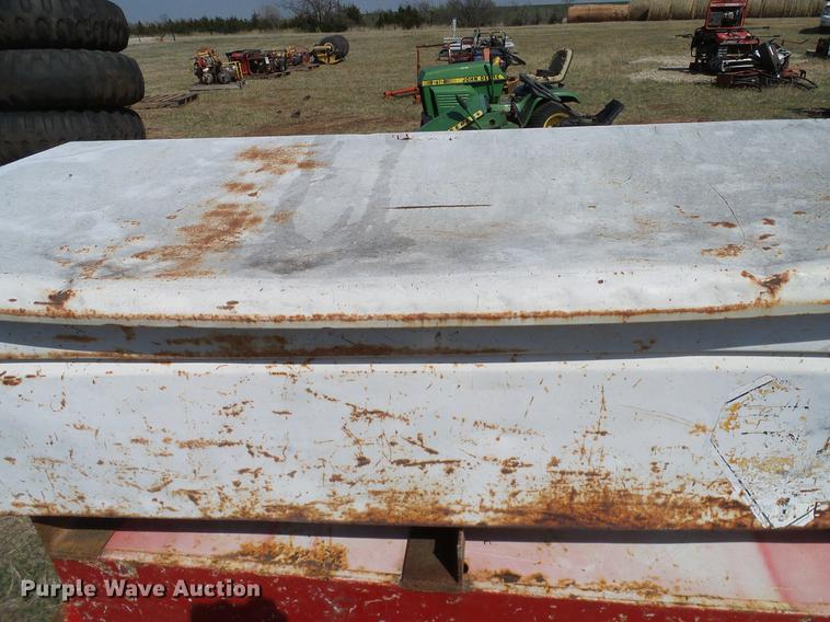 image for item EO9776 Toolboxes and bed covers