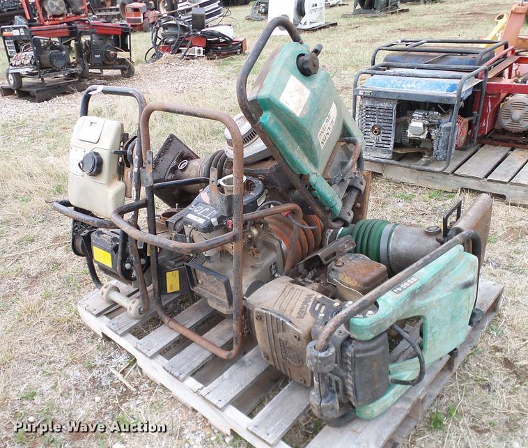 image for item EO9784 (6) plate compactors