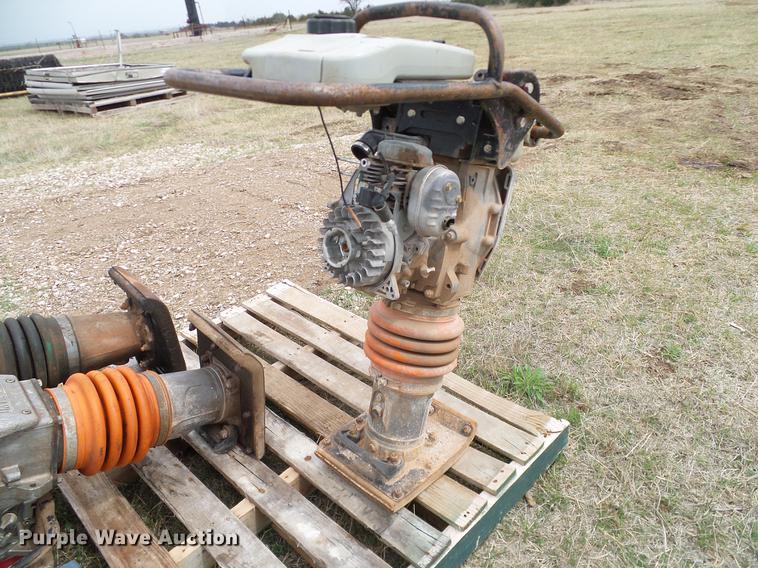 image for item EO9784 (6) plate compactors