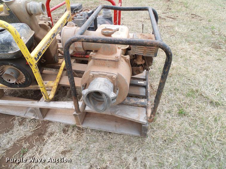 image for item EO9785 (8) trash pumps