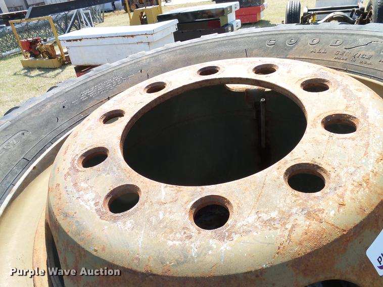 image for item EO9788 Truck axles, fifth wheel plates, tires, and wheels