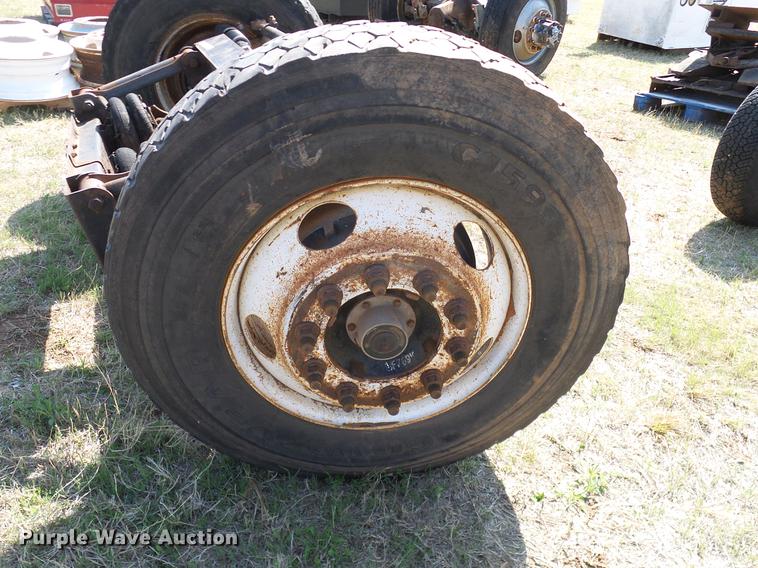 image for item EO9788 Truck axles, fifth wheel plates, tires, and wheels