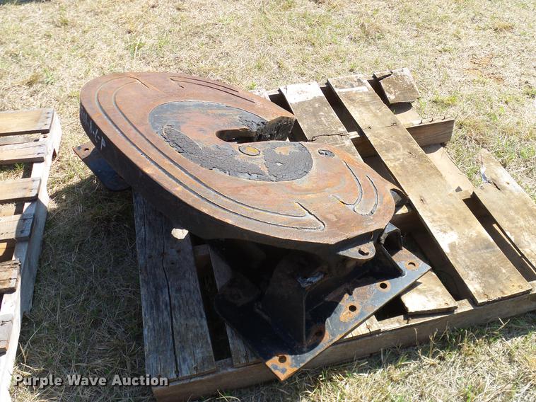 image for item EO9788 Truck axles, fifth wheel plates, tires, and wheels