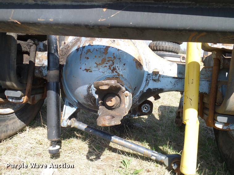 image for item EO9788 Truck axles, fifth wheel plates, tires, and wheels