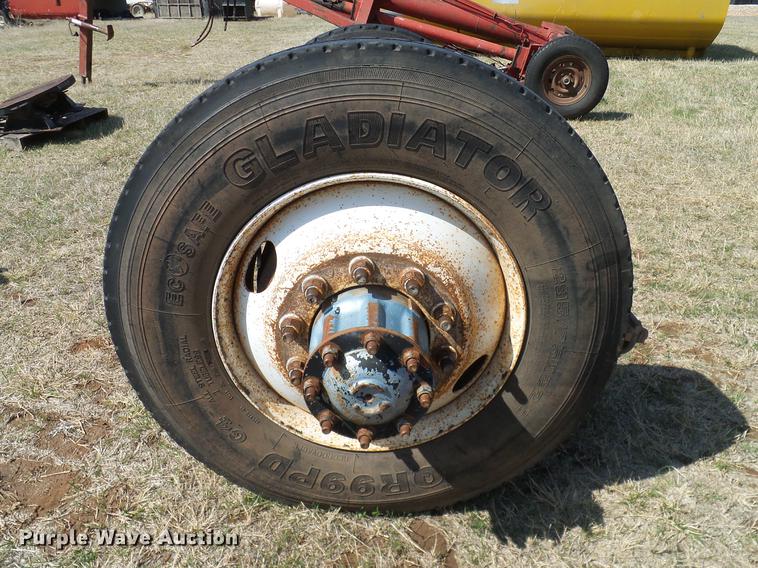 image for item EO9788 Truck axles, fifth wheel plates, tires, and wheels