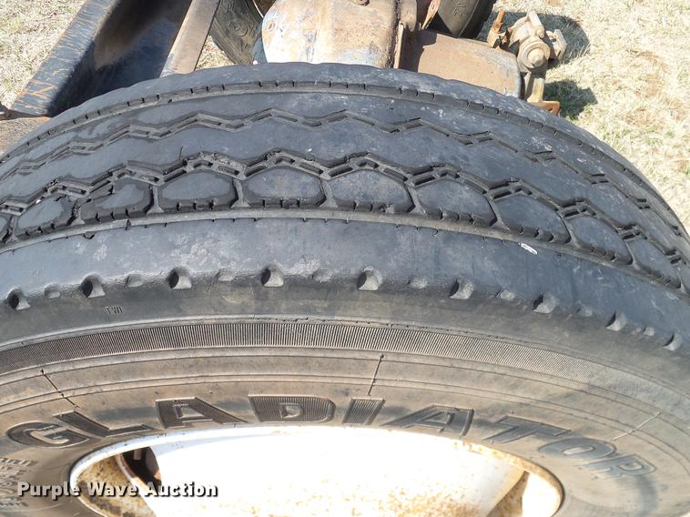 image for item EO9788 Truck axles, fifth wheel plates, tires, and wheels