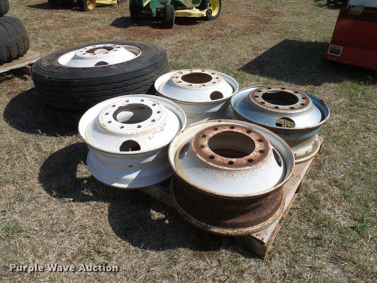 image for item EO9788 Truck axles, fifth wheel plates, tires, and wheels