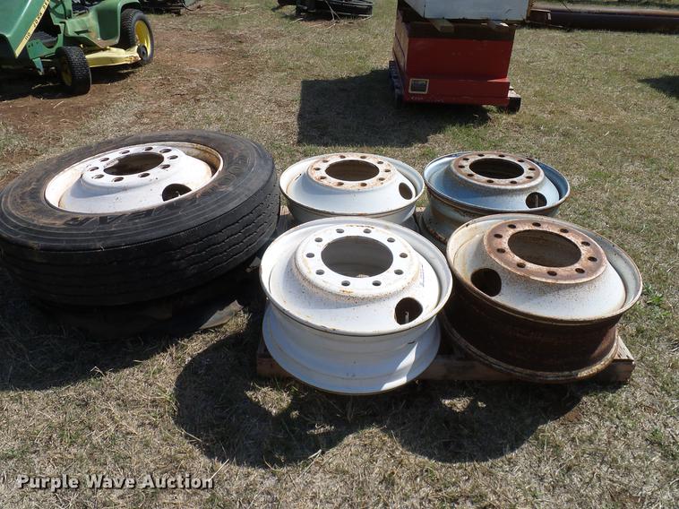 image for item EO9788 Truck axles, fifth wheel plates, tires, and wheels