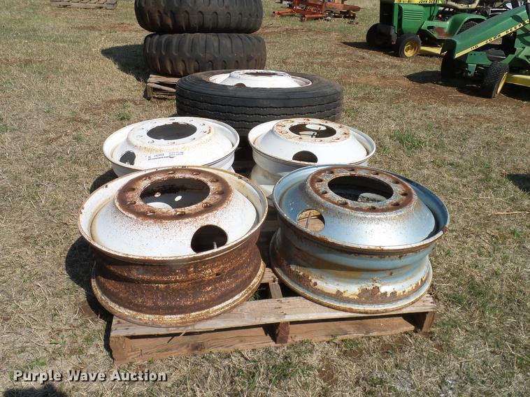 image for item EO9788 Truck axles, fifth wheel plates, tires, and wheels