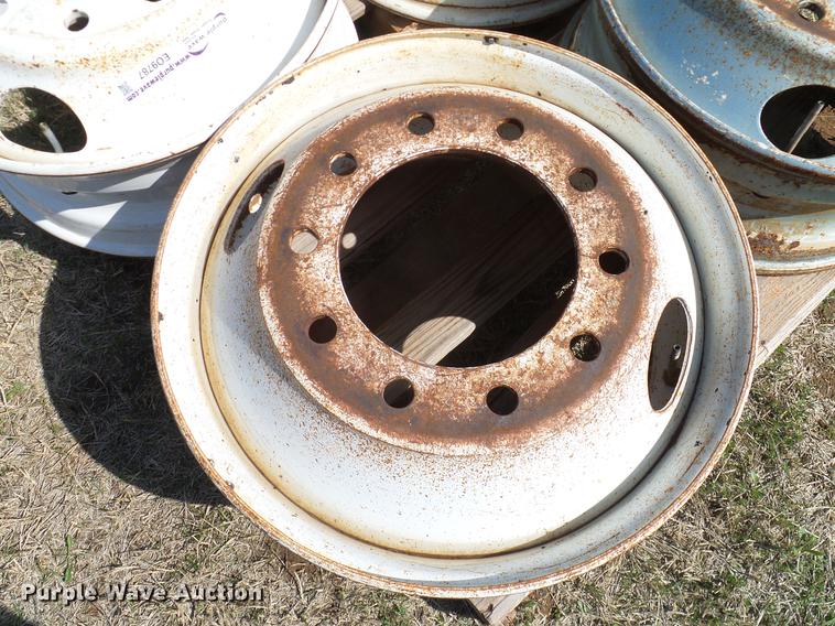 image for item EO9788 Truck axles, fifth wheel plates, tires, and wheels