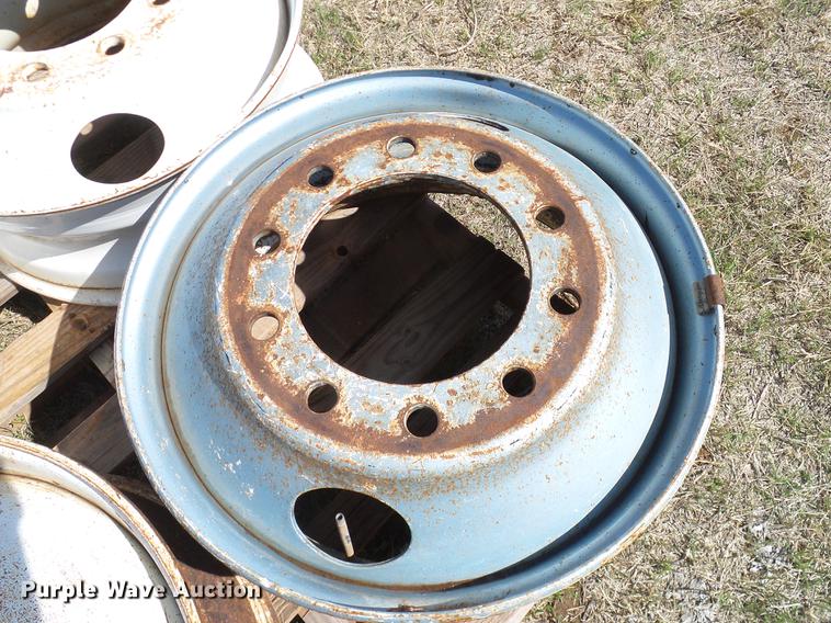 image for item EO9788 Truck axles, fifth wheel plates, tires, and wheels