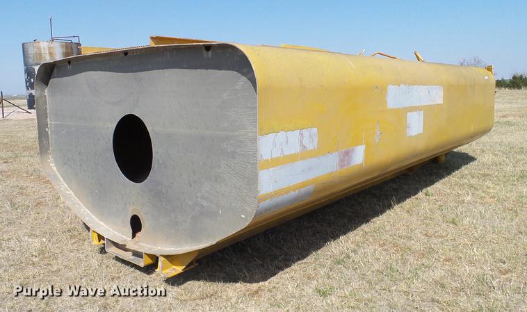 image for item EO9792 Fuel tank bed