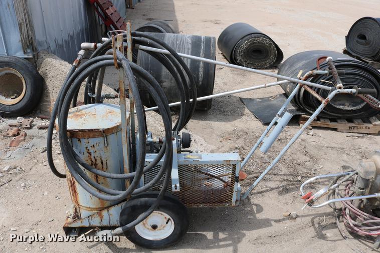 image for item EW9213 (2) paint machines