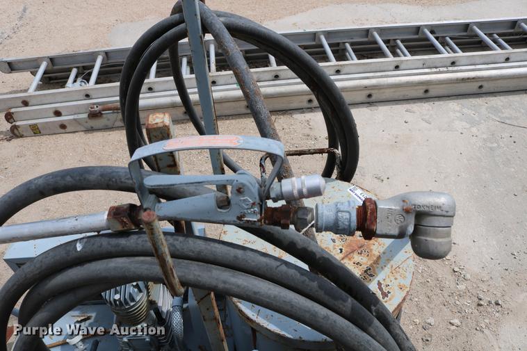 image for item EW9213 (2) paint machines