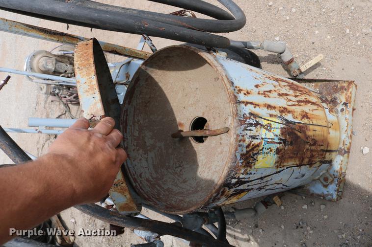 image for item EW9213 (2) paint machines