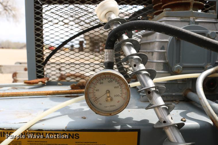 image for item EW9213 (2) paint machines