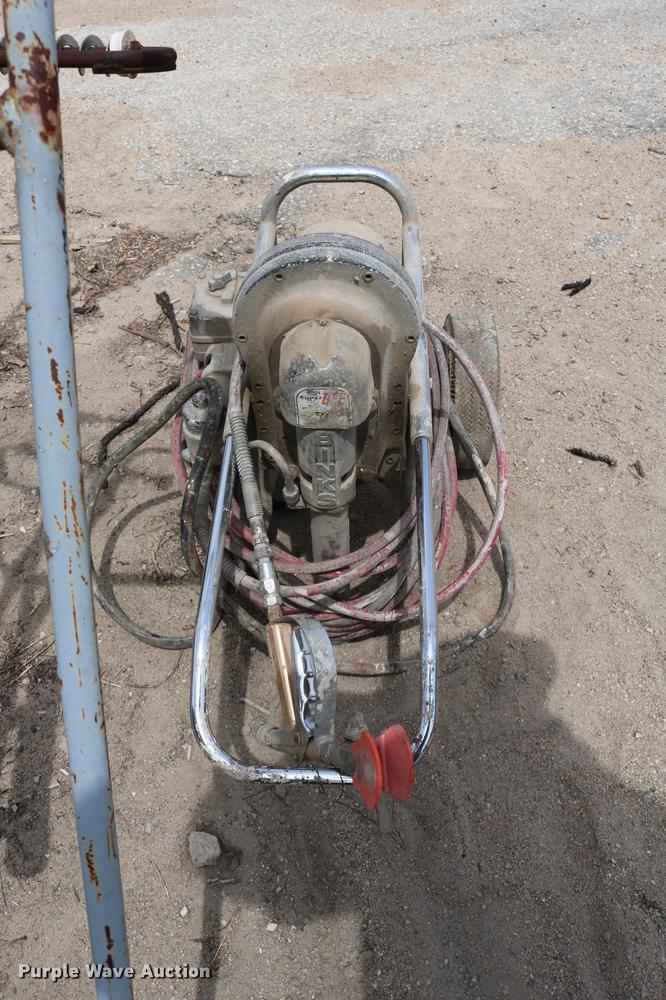 image for item EW9213 (2) paint machines