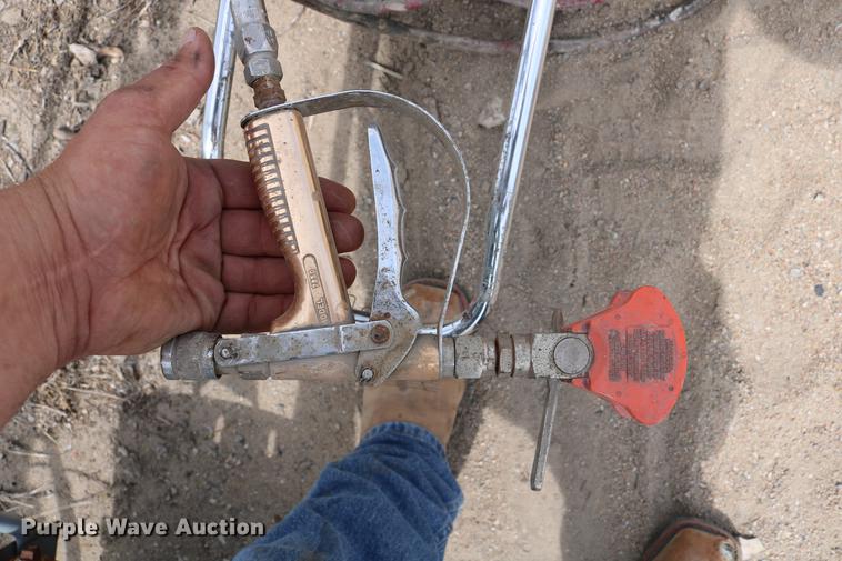 image for item EW9213 (2) paint machines