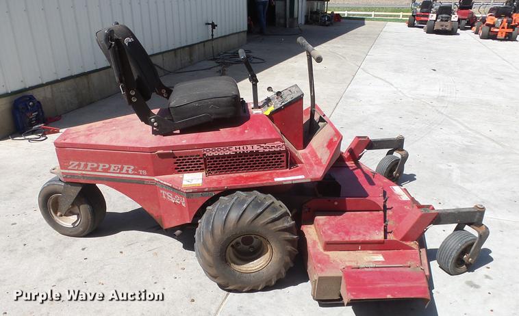 image for item EX9158 Zipper TS22 ZTR lawn mower