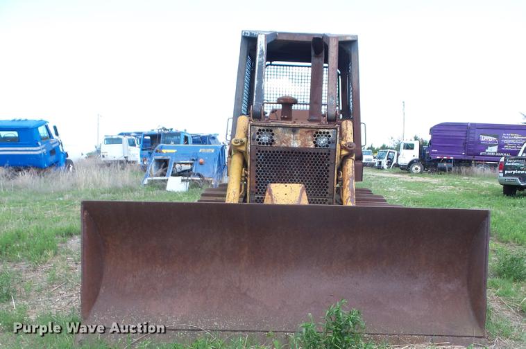 image for item BI9562 1978 Case 1450 dozer