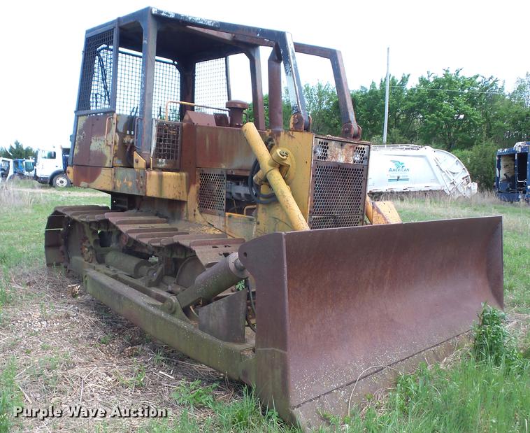 image for item BI9562 1978 Case 1450 dozer
