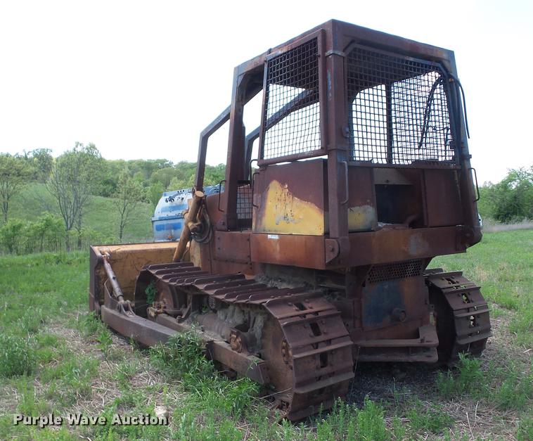 image for item BI9562 1978 Case 1450 dozer