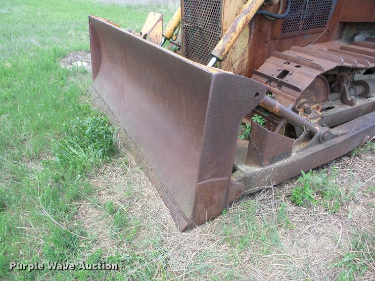 image for item BI9562 1978 Case 1450 dozer
