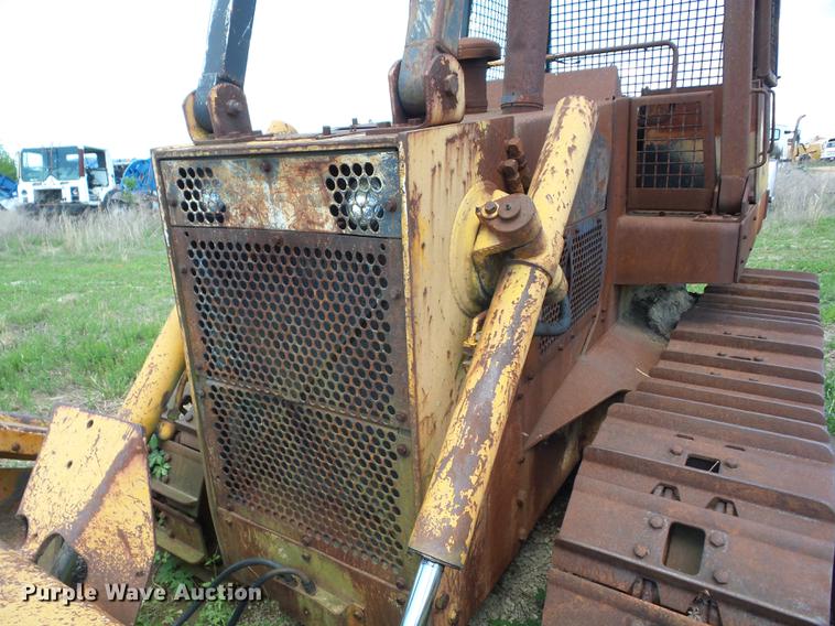 image for item BI9562 1978 Case 1450 dozer
