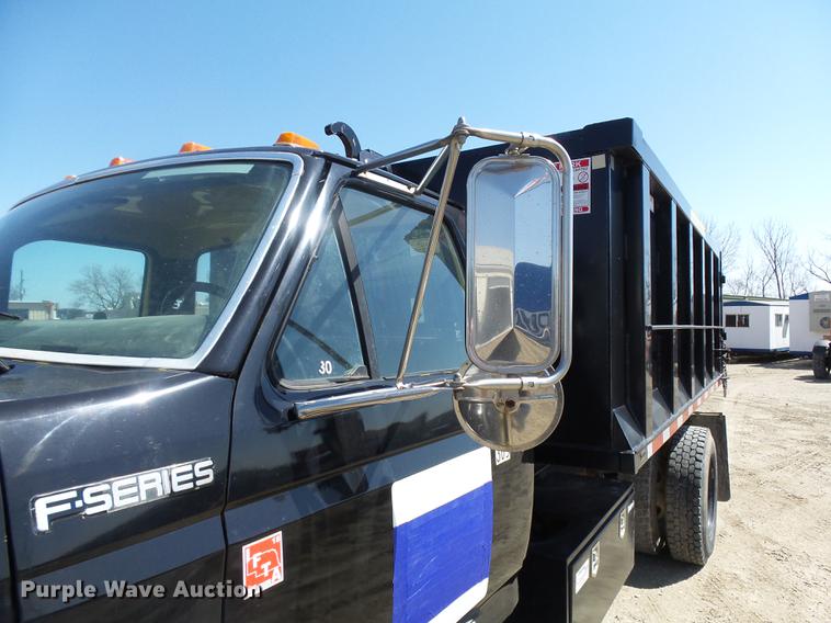image for item DA3581 1998 Ford F700 hooklift truck