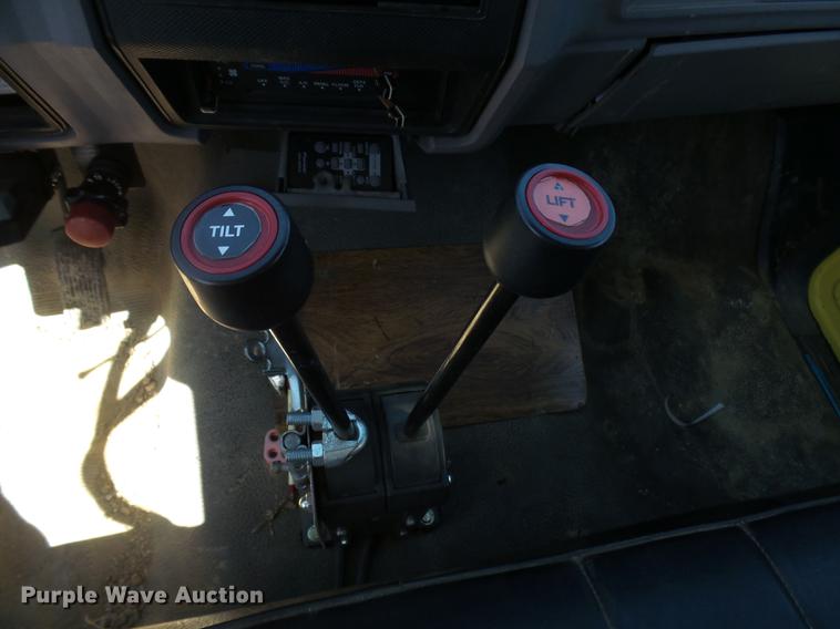 image for item DA3581 1998 Ford F700 hooklift truck