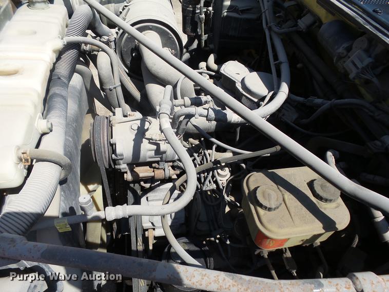 image for item DA3581 1998 Ford F700 hooklift truck