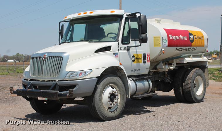 image for item DB5201 2015 International DuraStar 4300 water truck