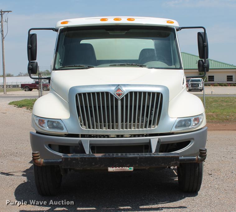 image for item DB5201 2015 International DuraStar 4300 water truck