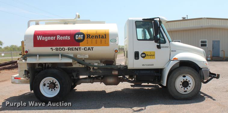 image for item DB5201 2015 International DuraStar 4300 water truck