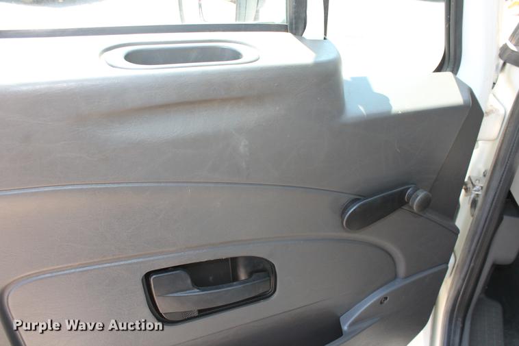 image for item DB5201 2015 International DuraStar 4300 water truck