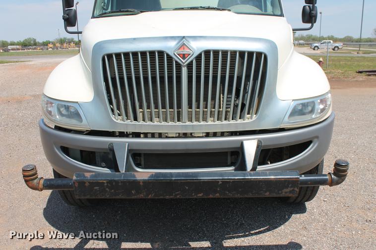 image for item DB5201 2015 International DuraStar 4300 water truck