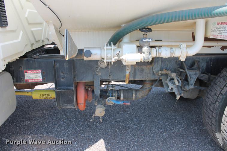 image for item DB5201 2015 International DuraStar 4300 water truck