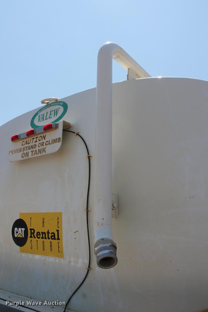 image for item DB5201 2015 International DuraStar 4300 water truck