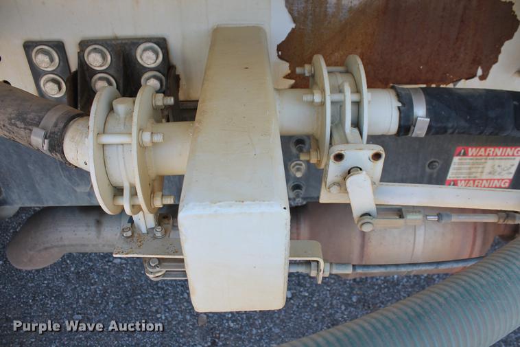 image for item DB5201 2015 International DuraStar 4300 water truck