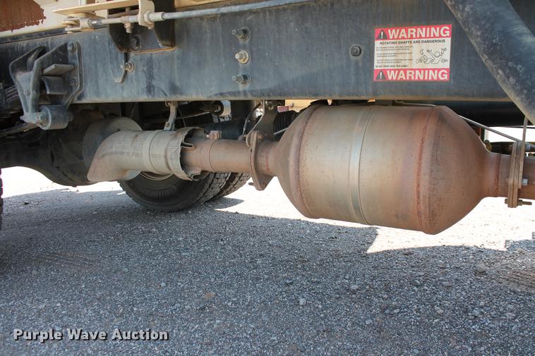 image for item DB5201 2015 International DuraStar 4300 water truck