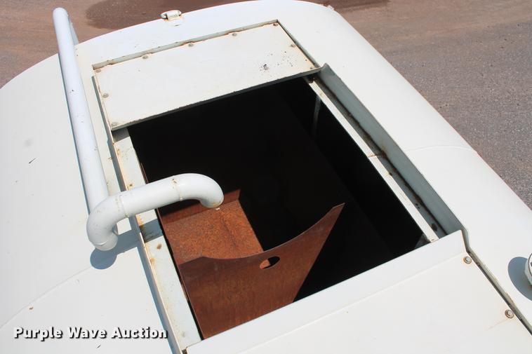 image for item DB5201 2015 International DuraStar 4300 water truck