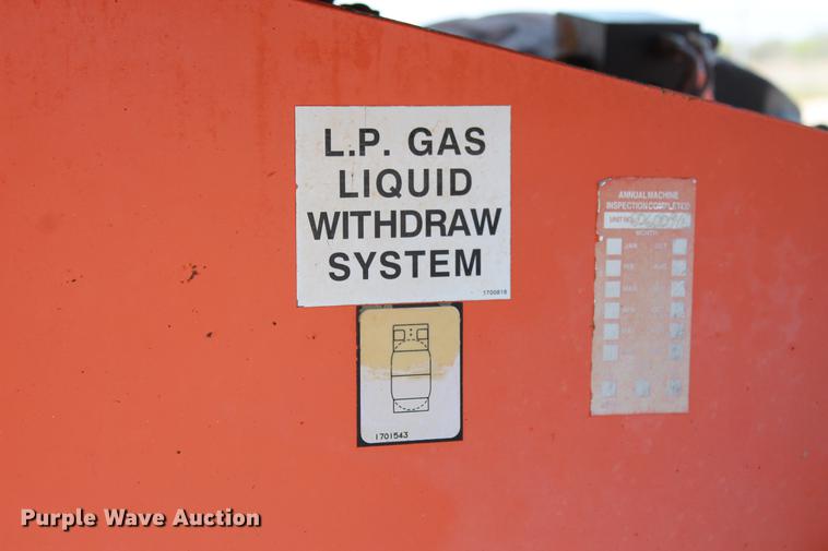 image for item DB5205 2000 JLG 450A boom lift