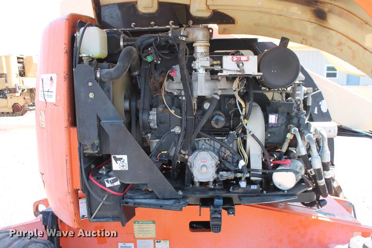 image for item DB5205 2000 JLG 450A boom lift