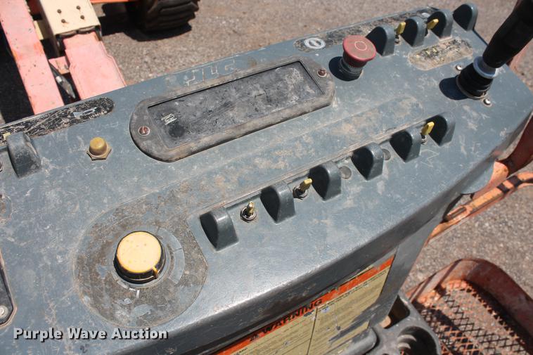 image for item DB5205 2000 JLG 450A boom lift