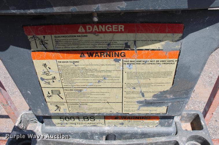 image for item DB5205 2000 JLG 450A boom lift