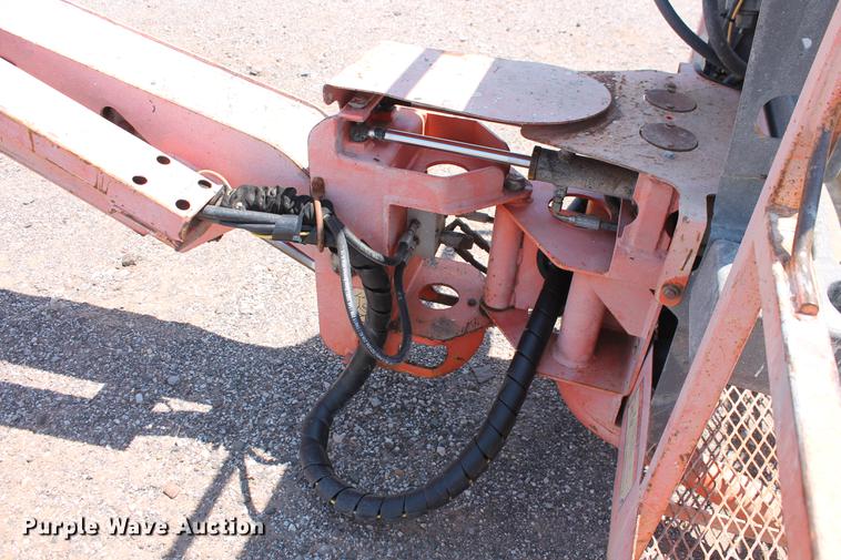 image for item DB5205 2000 JLG 450A boom lift